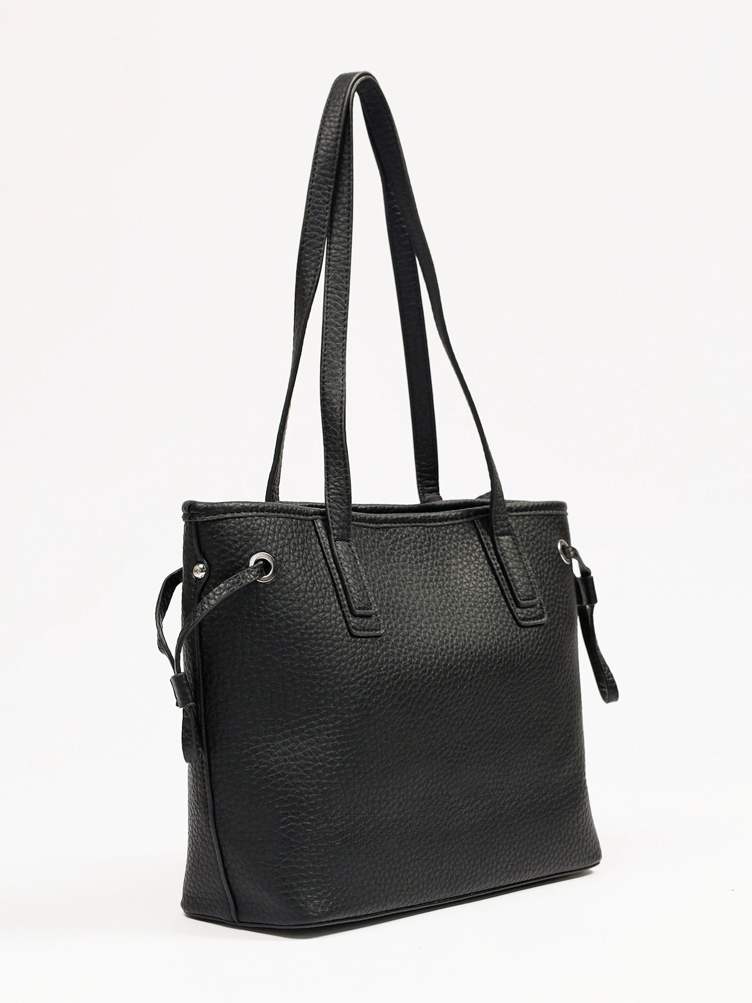 Сумка-тоут со стяжками по бокам и декоративным платком в ассортименте